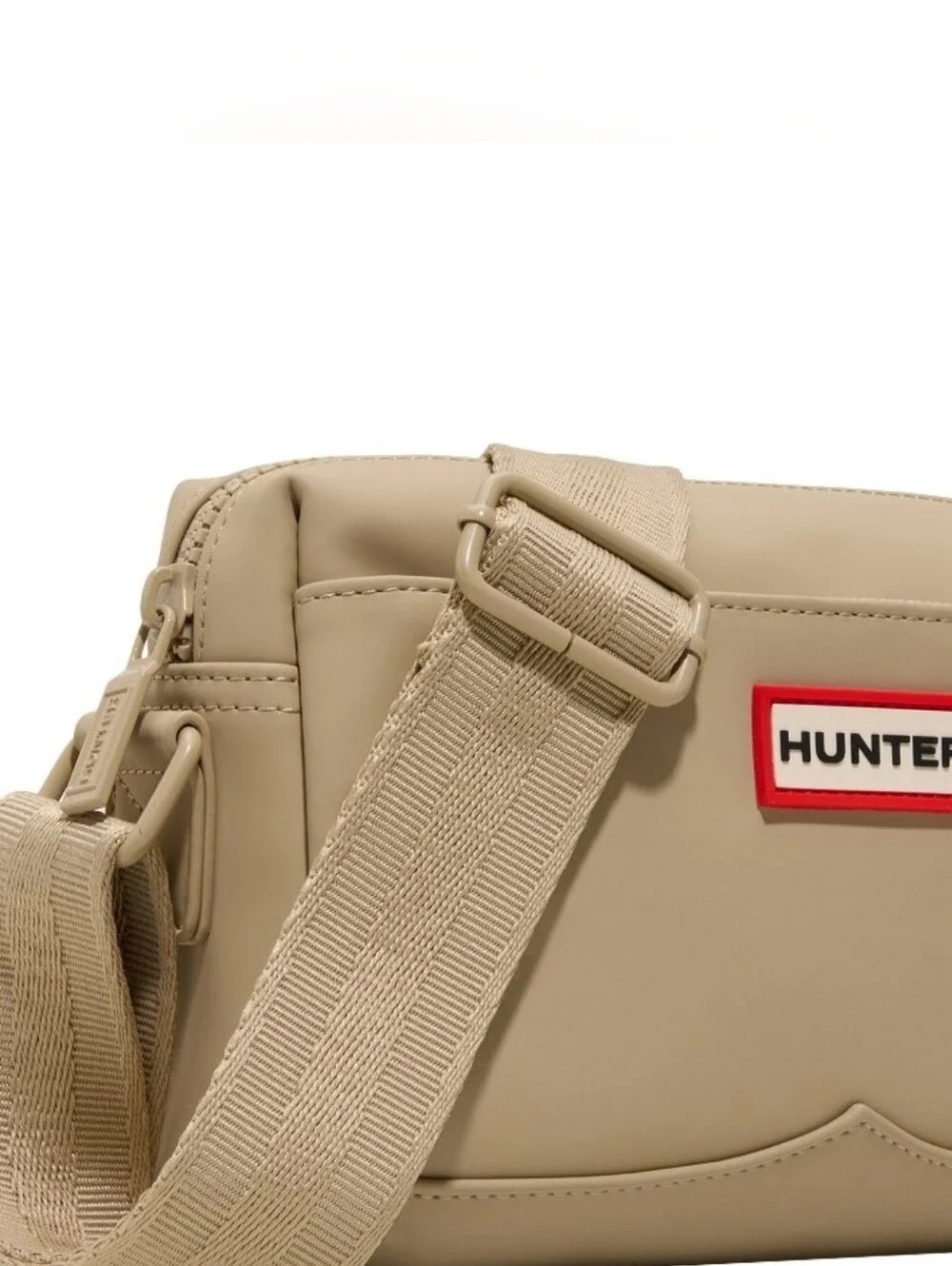 (6)Hunter Ladies Crossbody with Red Trim